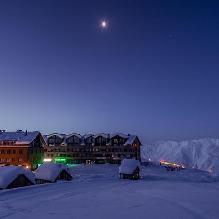 Snow Gudauri Apartment ภายนอก รูปภาพ